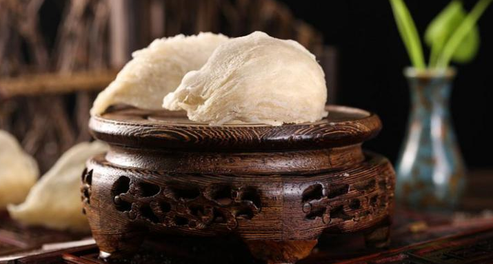 長期的食用燕窩可以有哪些好處？女人常吃燕窩身體會有哪些變化？