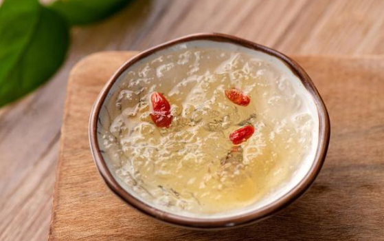 燕窩應(yīng)該怎么吃？吃燕窩有哪些小建議？