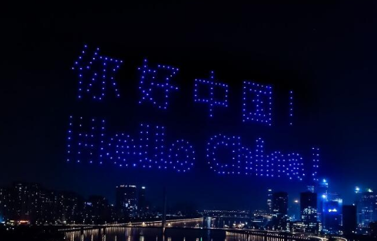 無人機燈光秀一場多少錢？無人機表演該怎么收費？